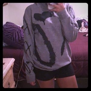 XO hoodie